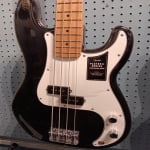 FENDER STANDARD CLASSIC BASS
