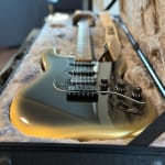 Quite possibly the best looking guitar I've ever seen