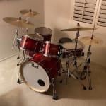 PEARL EXCELLENCE - Solid and well designed boom stand.