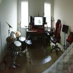 A very solid and well designed desk!