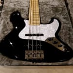 Excellent sounding Fender Jazz sound.