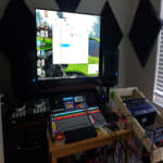 The MS-90 holds goods like a stand.