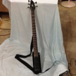 Great 5-string bass for long practices