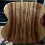 The Martin 000-12e Koa Veneer Feels Good and Looks Great