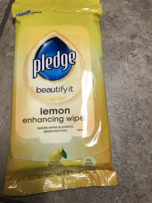 Lemon Enhancing Wipes Pledge