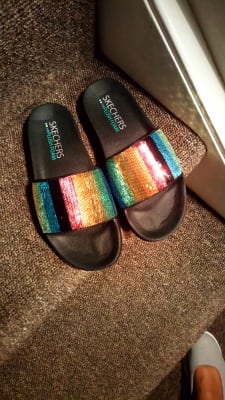 skechers pop ups party vibez