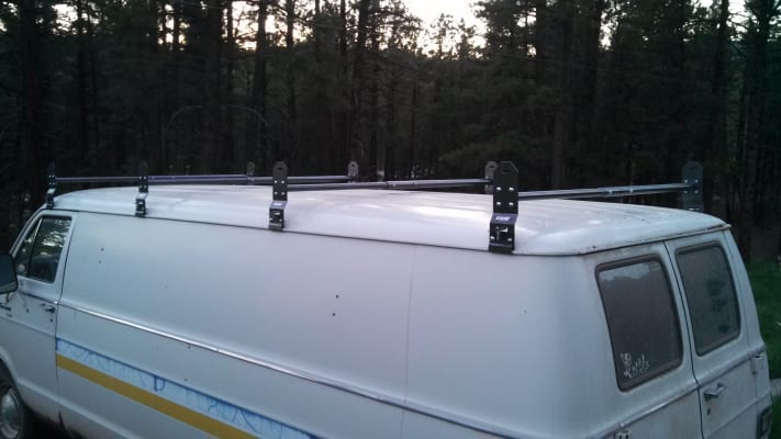 highland 2006200 black heavy duty bar carrier