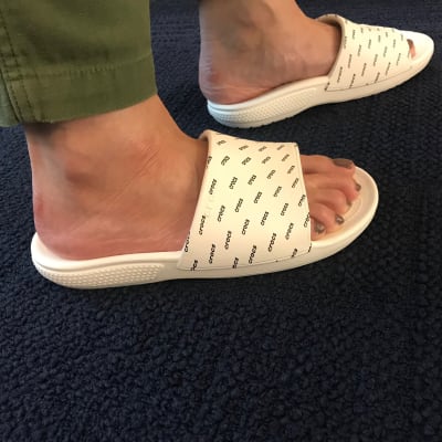 classic ii seasonal graphic slide