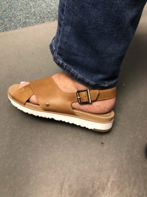 kamile ugg sandal