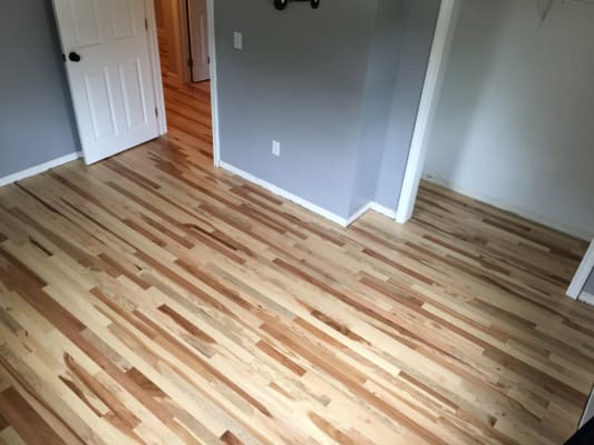 Mayflower 3 4 X 2 1 4 Millrun Hickory Solid Hardwood Flooring