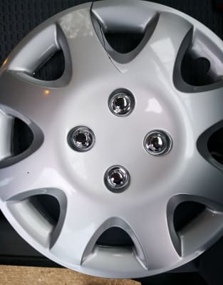 advance auto parts hubcaps