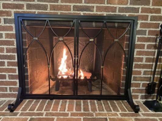 Winchester Fireplace Screen With Doors Plowhearth - Small Winchester Fireplace Screen With Doors