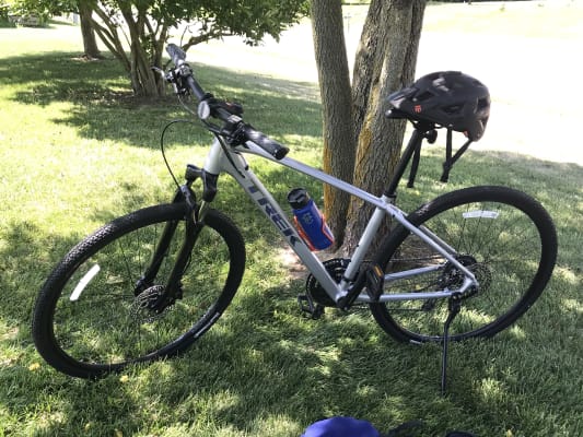 trek men's dual sport 3 hybrid bike quicksilver