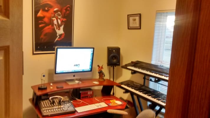 Studio Trends 46 In Studio Desk With Dual 4u Racks Cherry