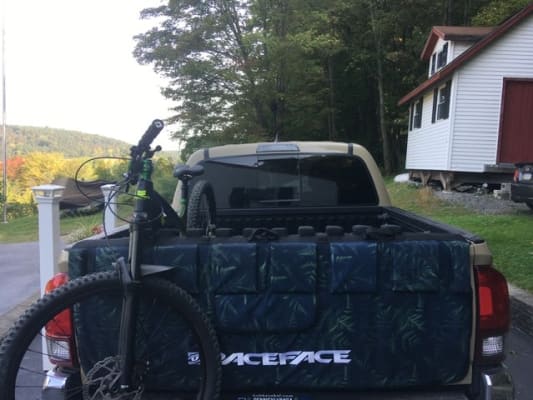 race face tailgate cover