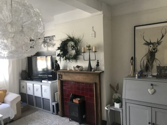 Dulux Almond White Matt Emulsion Paint 5l Wickes Co Uk It is protected by colourguard formulation with an invisible protective layer that locks colour to your walls. dulux almond white matt emulsion paint 5l