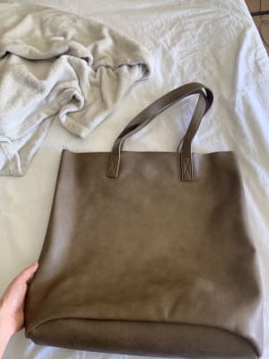 Lucky brand vegan leather tote clearance