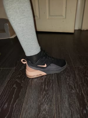 nike air max motion rose gold