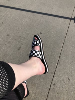 women's cayucas slide vans