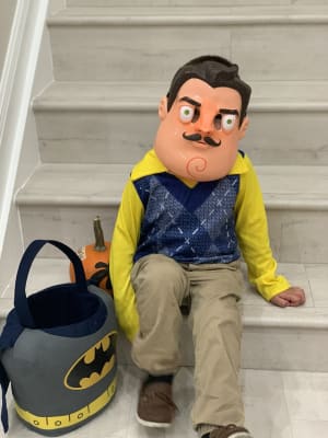 hello neighbor costume for halloween