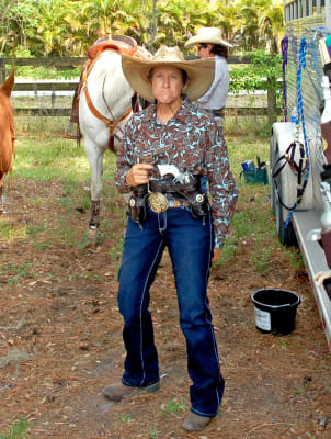 wrangler q baby tuff buck