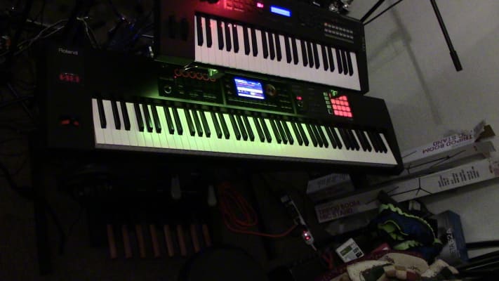 Quik Lok Quik Lok Two Tier Z Keyboard Stand