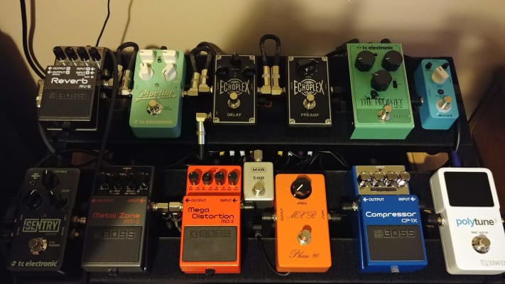 Boss Md 2 Mega Distortion Pedal Musician S Friend