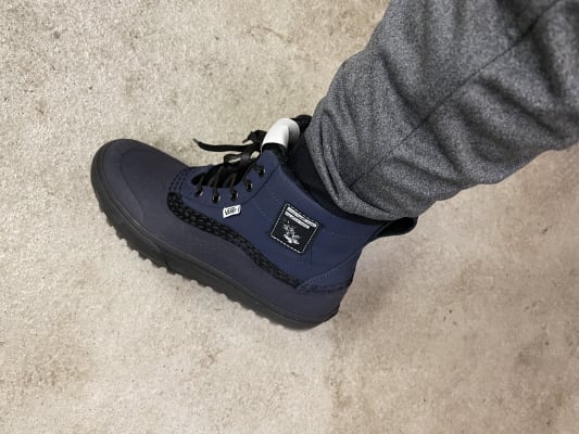 vans standard mid mte