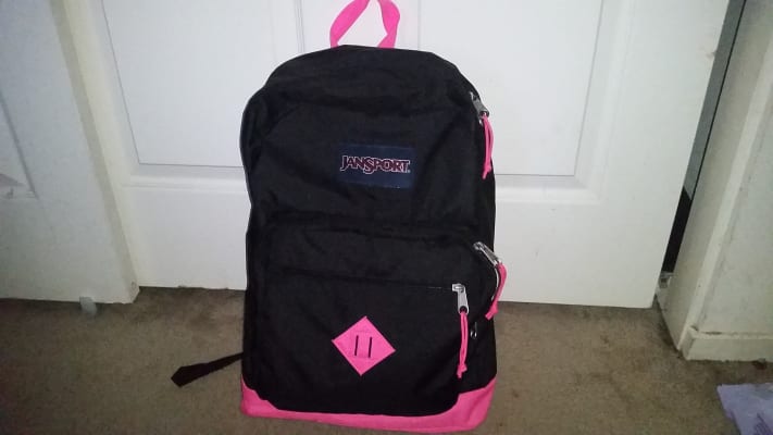 jansport city scout secret pocket