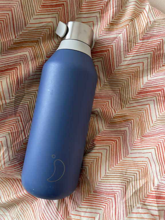 Chilly's Bottle Series 2- Whale Blue - 500 ml (Cadeauservice € 0,99 - Laat uw cadeau inpakken : Geen cadeauverpakking) | CHILLY'S BOTTLES | De Thee Winkel - Losse Thee, Thee Accessoires & Thee Cadeaus
