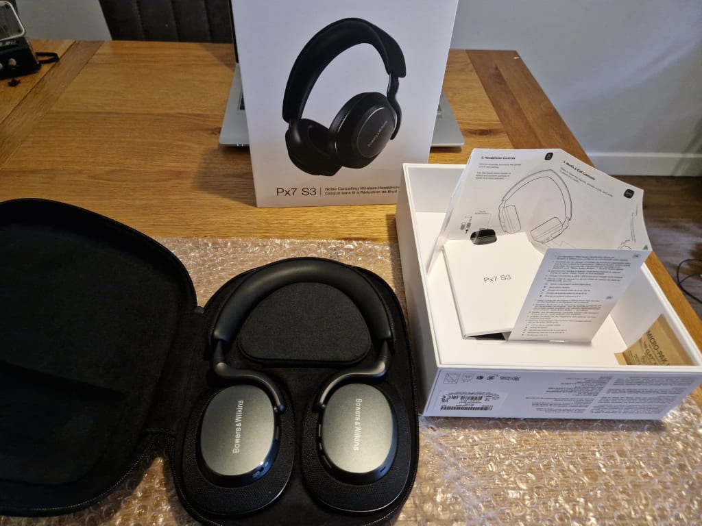 Bowers & Wilkins PX7 S3 Noise Cancelling Wireless Over Ear