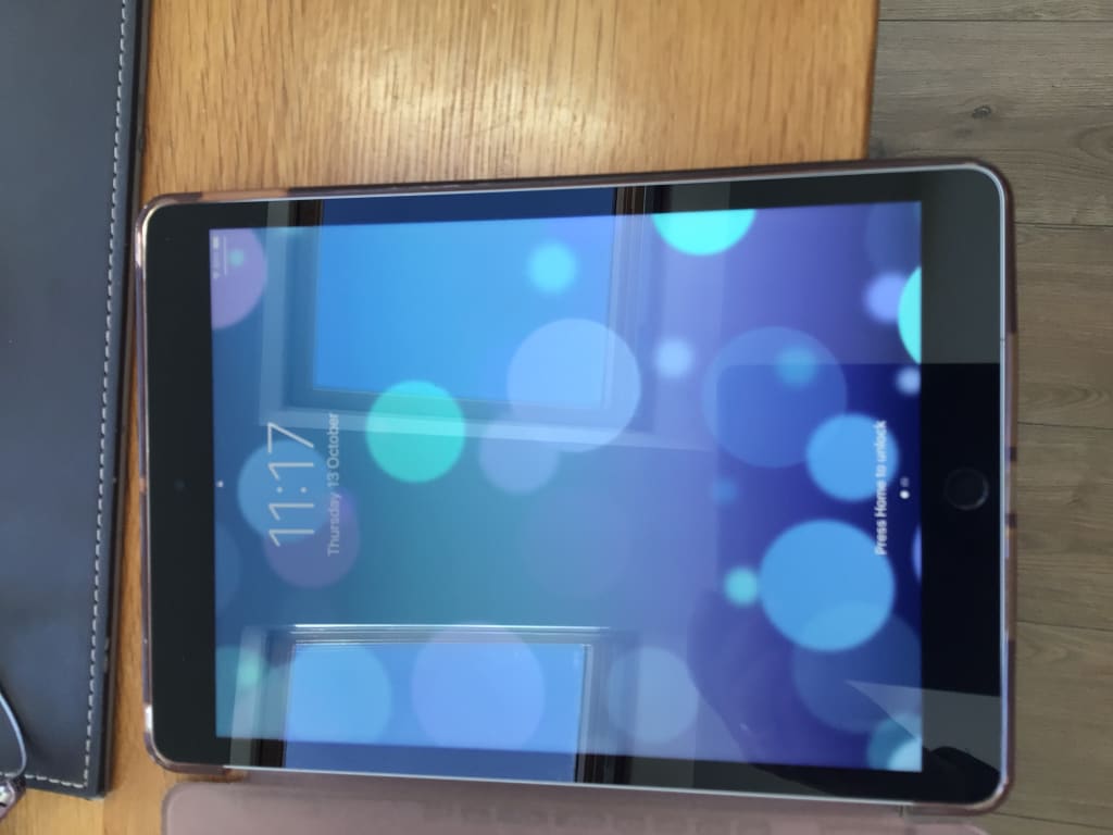 iPad 10.2 (9ème génération) - 64Go - WiFi - argent (MK2L3NF/A )