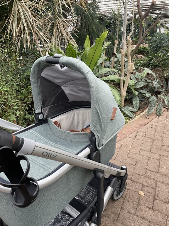 UPPAbaby Vista V2 Pushchair and Carrycot