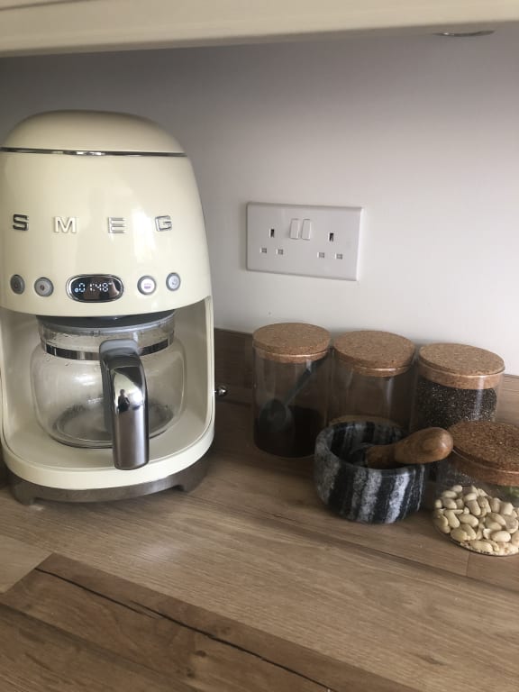 Smeg DCF02PGUK Drip Filter Coffee Machine, Pastel Green