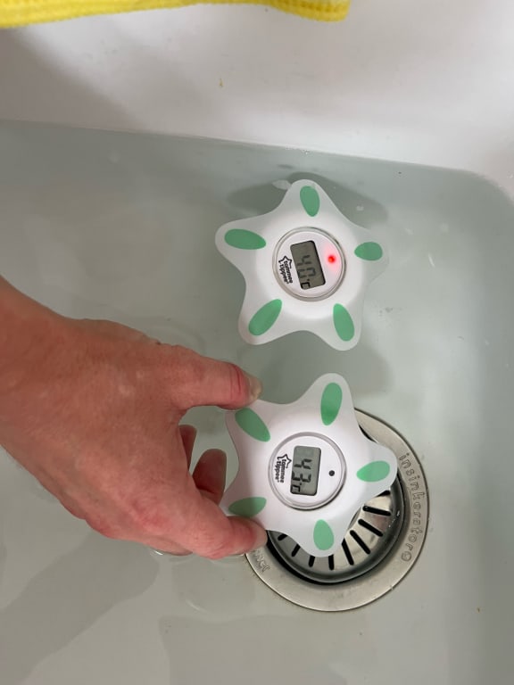 Tommee Tippee Thermomètre de bain/ambiant numérique InBath Closer