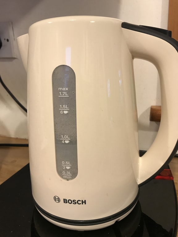 Bosch TWK7507GB 1.7 Litres Jug Kettle - Cream - Q.D.A.