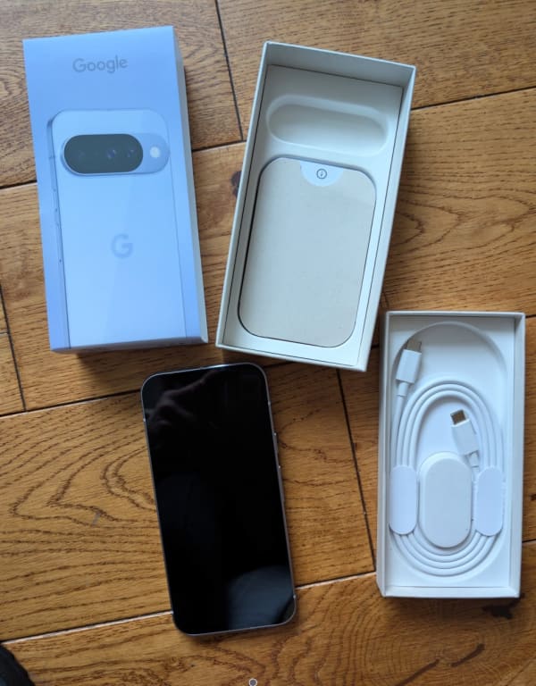 Google Pixel 10 Smartphone, Android, 6.3”, 5G, SIM Free, Frost