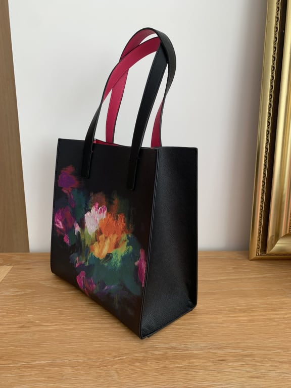 Ted Baker Parya Clove Floral-print Satin Baguette Bag in Black