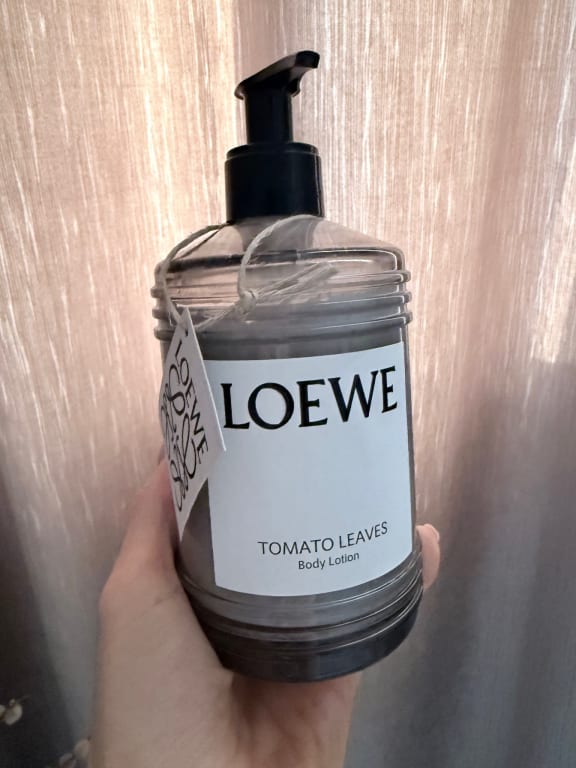 LOEWE Tomato Leaves Body Lotion, 360ml