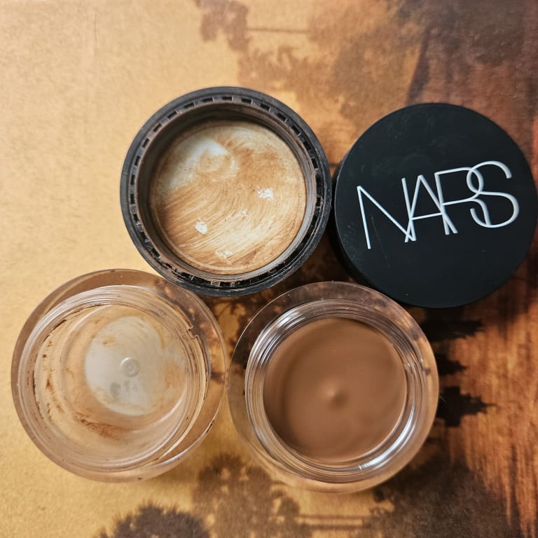 NARS SOFT MATTE Complete Concealer matující korektor pro plné krytí