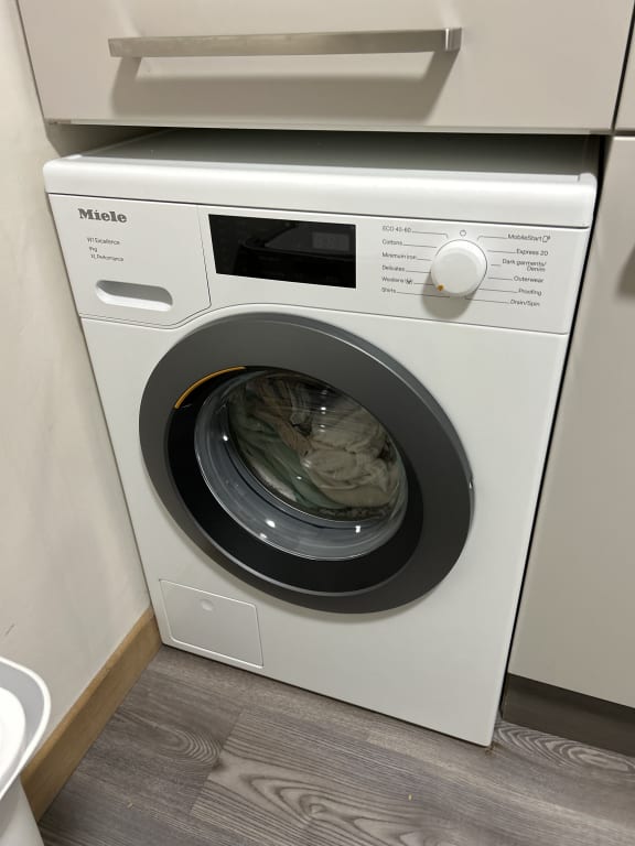 Miele WED164 Freestanding Washing Machine, 9kg Load, 1400rpm, White