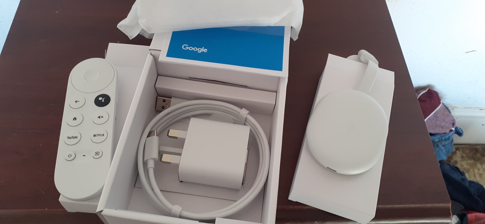 Google Chromecast (2020) with Google TV (4K) Streaming 