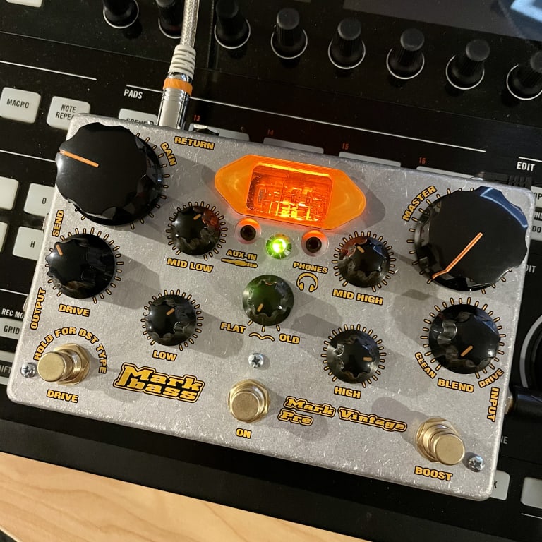 Markbass Mark Vintage Pre Tube Bass Preamp Pedal Metal Markbass Mark Vintage Pre Tube Bass Preamp Pedal Metal