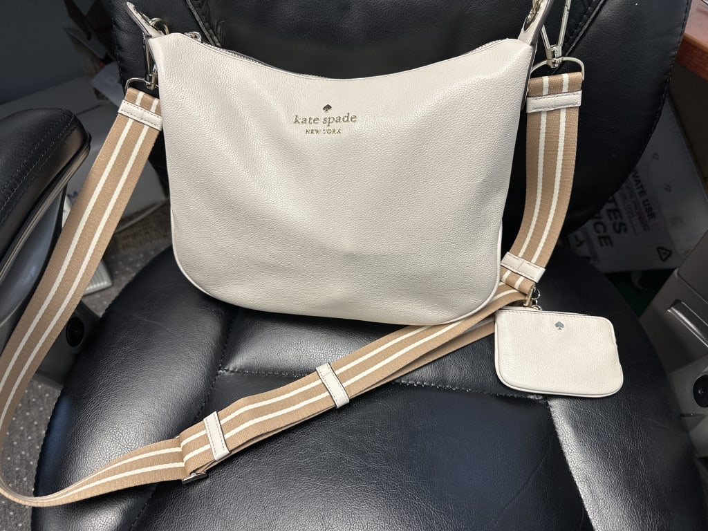 Kate Spade New York rosie small flap crossbody beautiful 🖤