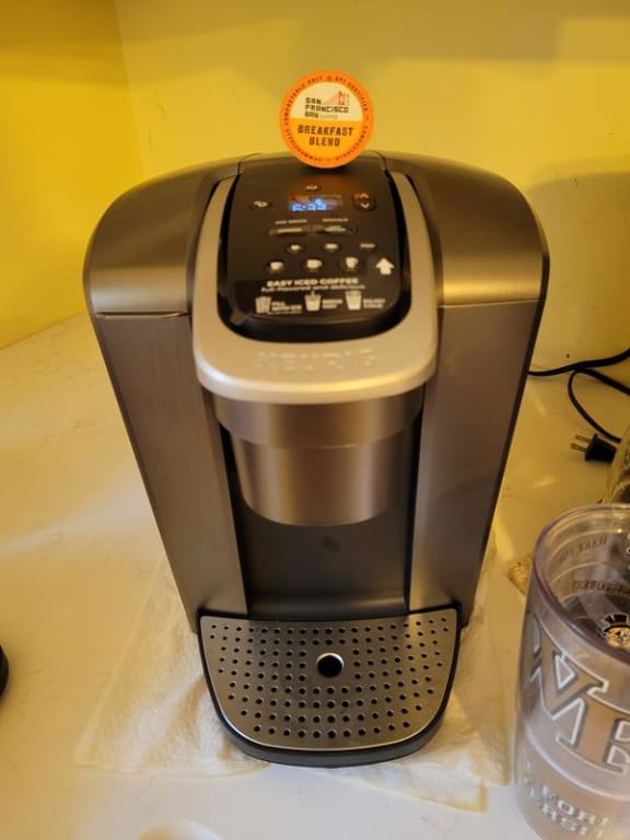 Keurig KSelect Coffee Maker, Black