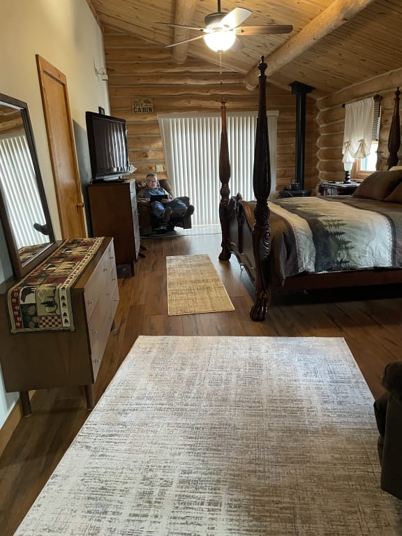 (B768) Ellie Taupe Abstract Area Rug, 5x7 At Home