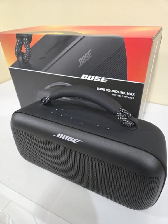Bose SoundLink Max Water-Resistant Portable Bluetooth Speaker, Black