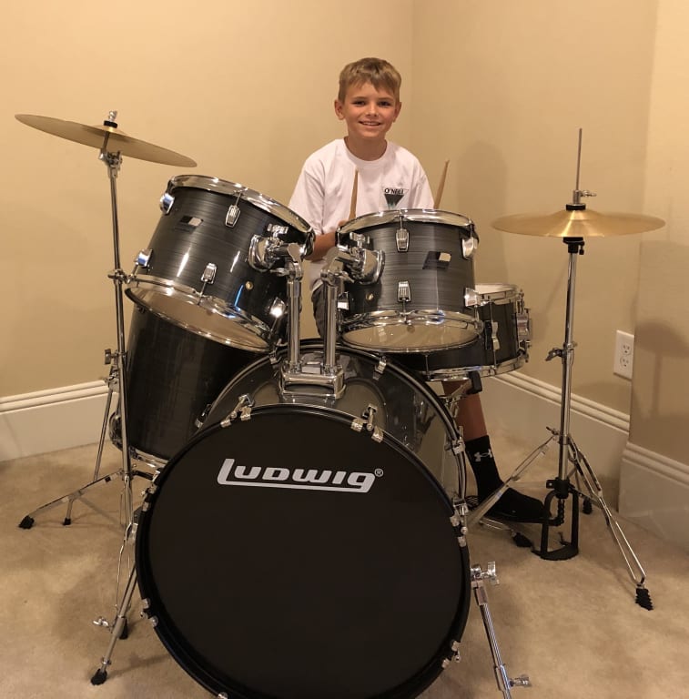Ludwig BackBeat Complete 5-Piece Drum Set With Hardware and