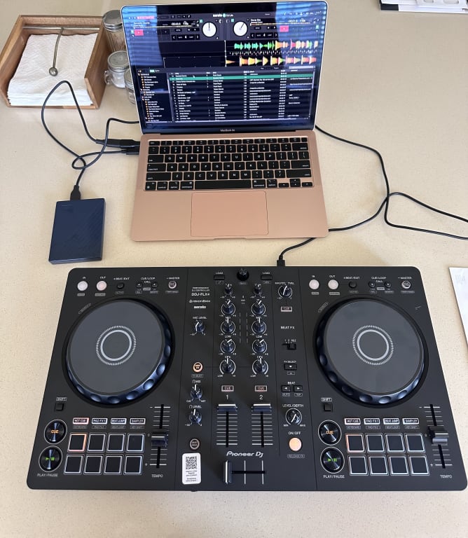 Pioneer DJ - DDJ-FLX4 2-Channel DJ Controller - Black Pioneer DJ - DDJ-FLX4 2-Channel DJ Controller - Black