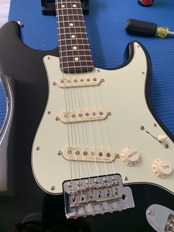 Fender Ultra Noiseless Hot Stratocaster Pickups Aged White